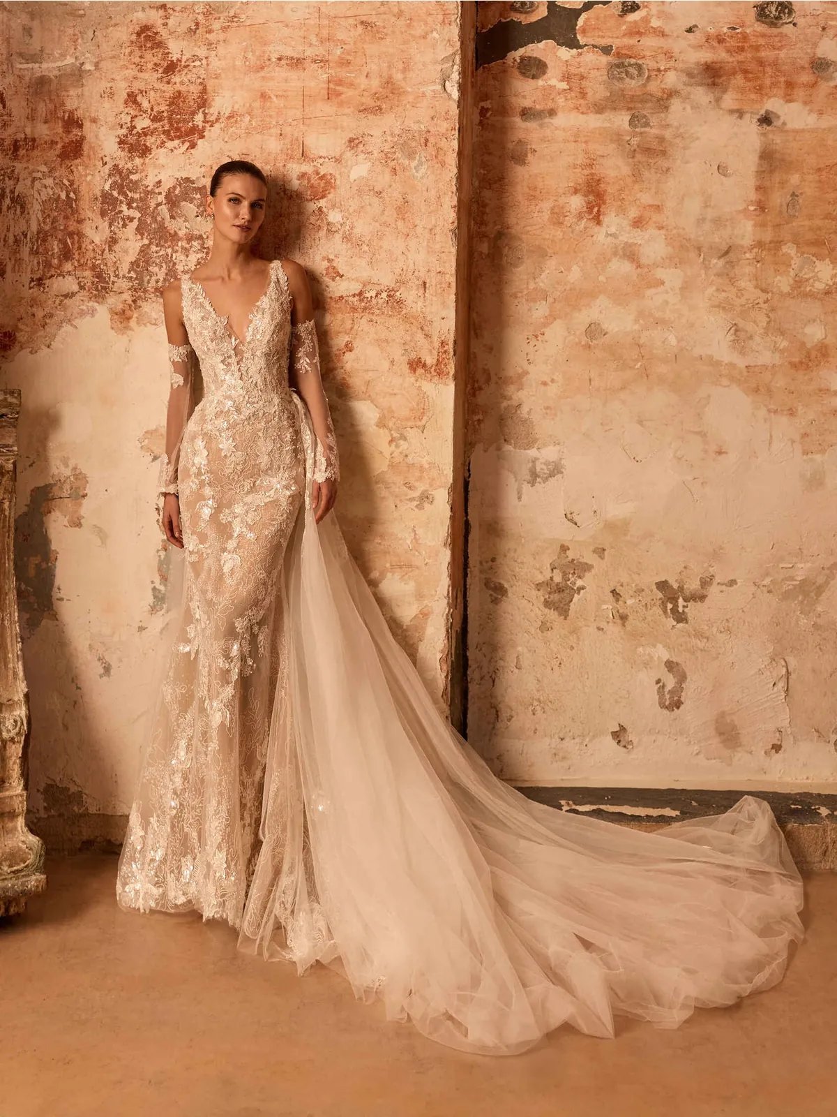 V-Neck Mermaid Lace Bridal Gown